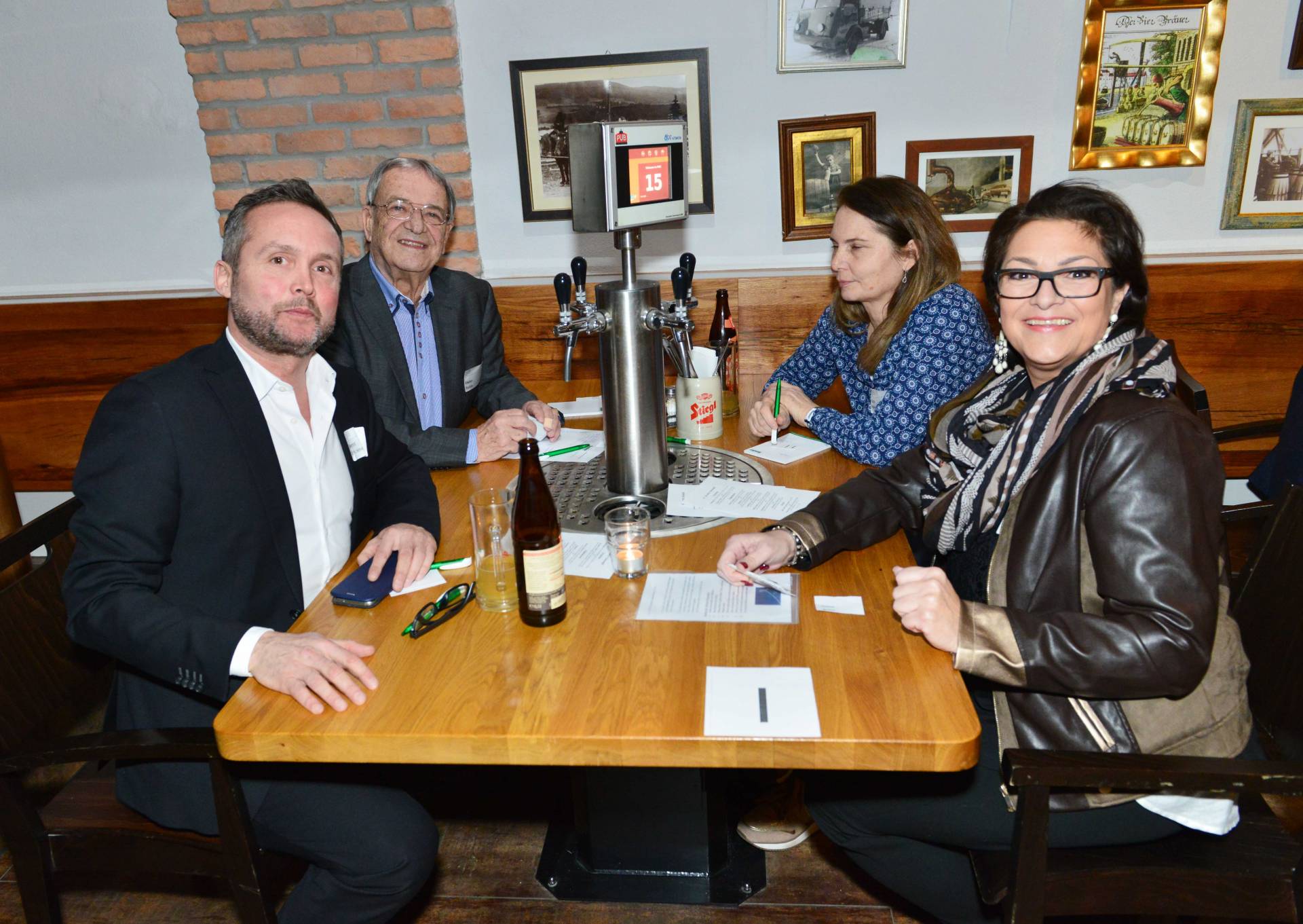 Speed-Dating mit Tanzabend im Haus Eden: Herzklopfen im 